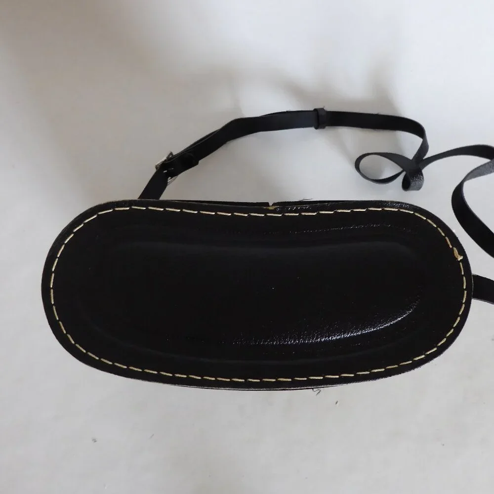 VINTAGE 7 x 35 BELMONT LIGHTWEIGHT FIELD VIEW BINOCULARS IN BLACK CASE